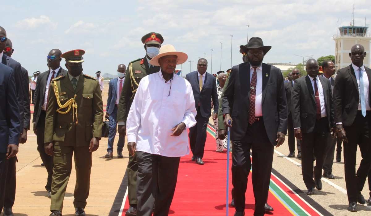 President Museveni arrives in South Sudan to assist de-escalation.