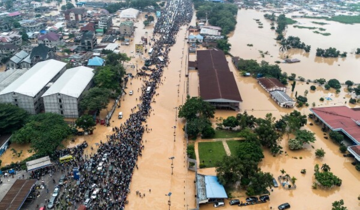 At least 33 people have been confirmed dead following heavy rains that flooded Kinshasa, the capital of the Democratic Republic of the Congo (DR Congo), authorities said early Monday.