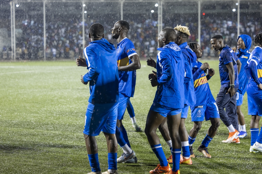 Players celebrate the victory Players celebrate the victory