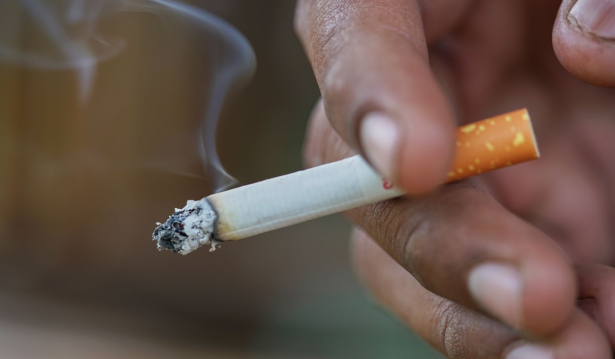 Tobacco smoke is one of the leading causes of and high-risk factors for lung cancer.