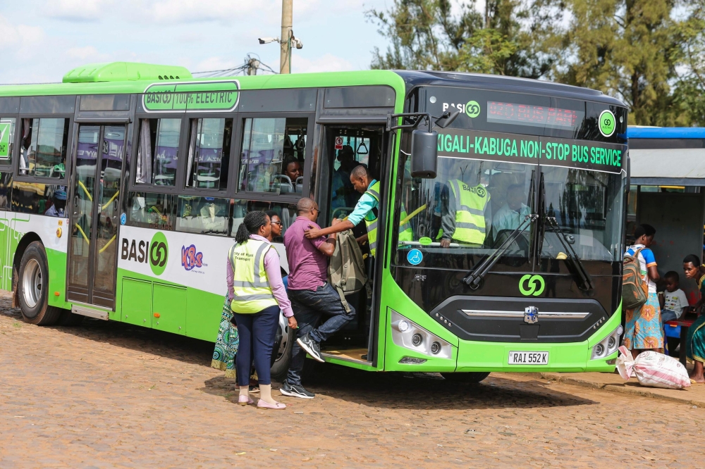 The City of Kigali has introduced a one-month trial of non-stop passenger buses on the Kabuga-Nyabugogo route, in a bid to reduce wait times at bus station and stops. Courtesy