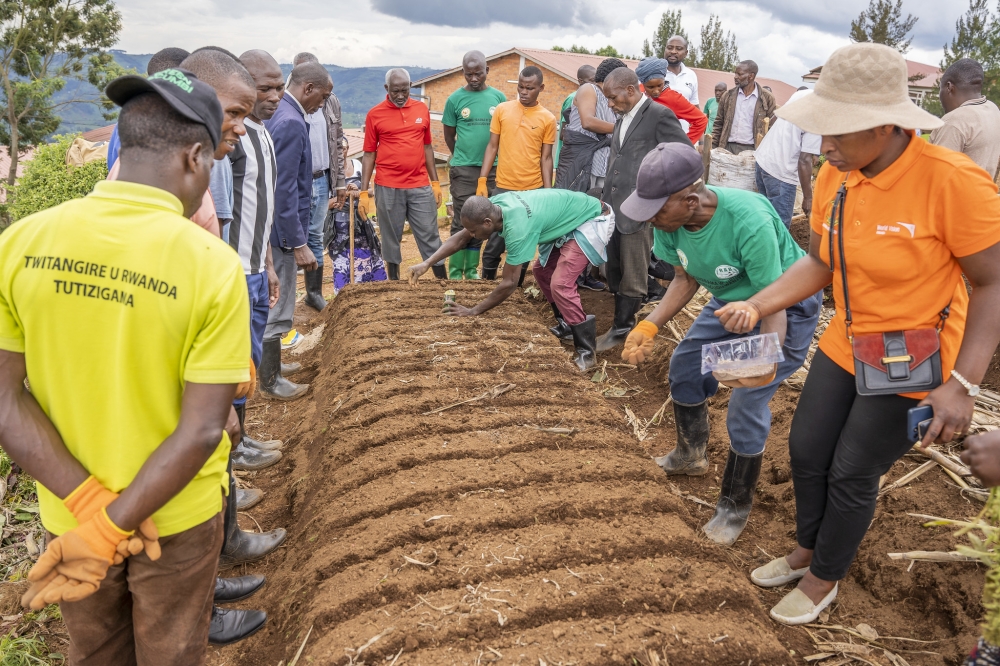 Gardens for Health International has equipped district agriculture officials, sector agronomists, local leaders, and farmer facilitators with practical skills to scale up nutrition-sensitive agriculture. Craish Bahizi