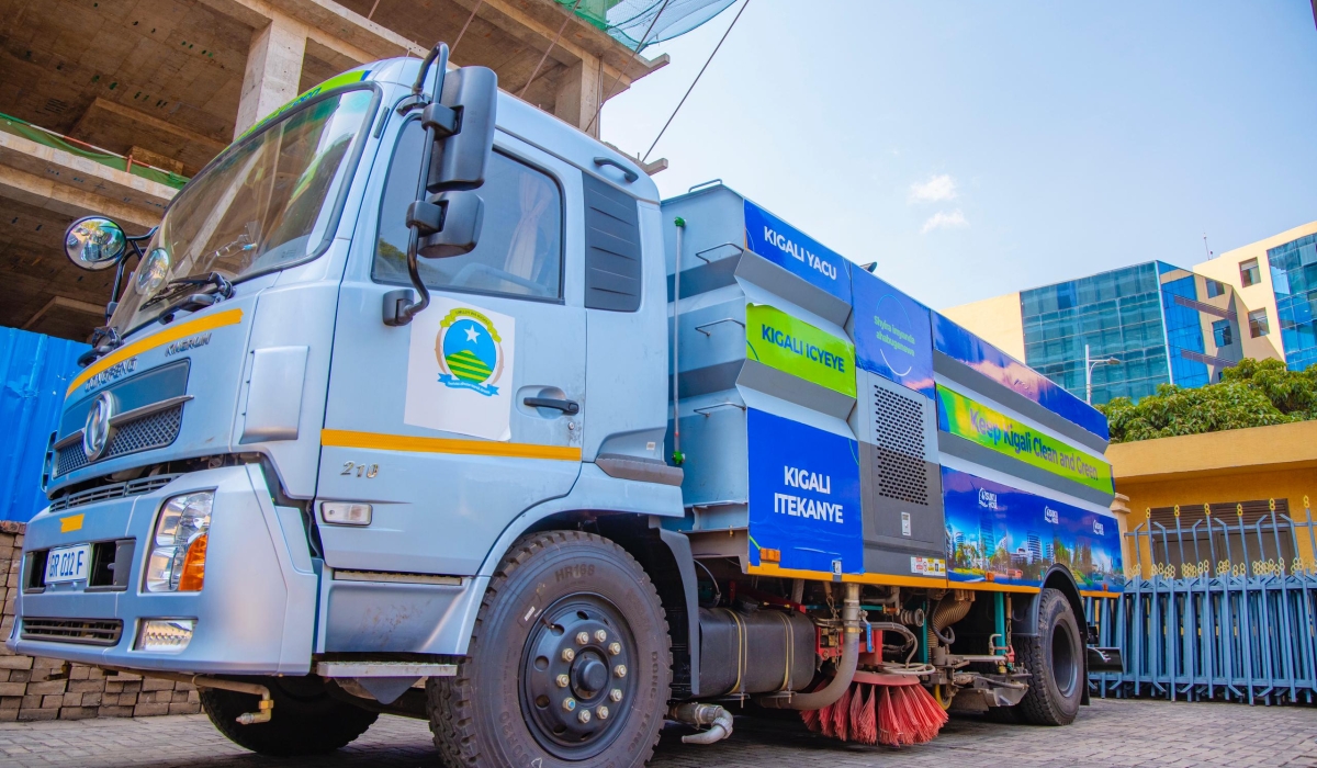 A vehicle that employs modern technologies to sweep and clean dirty roads in Kigali City. Courtesy