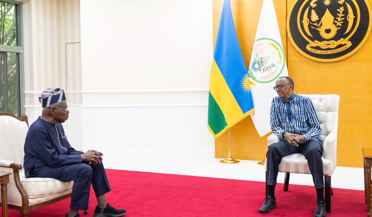 President Paul Kagame meets with former Nigerian President Olusegun Obasanjo, the facilitator of the new peace process for eastern DR Congo, at Urugwiro Village on Tuesday, June 24. Photos by Village Urugwiro