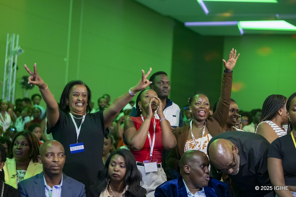 Members of the diaspora in Dallas looked excited to see performances from The Ben, Element and Kevin Kade