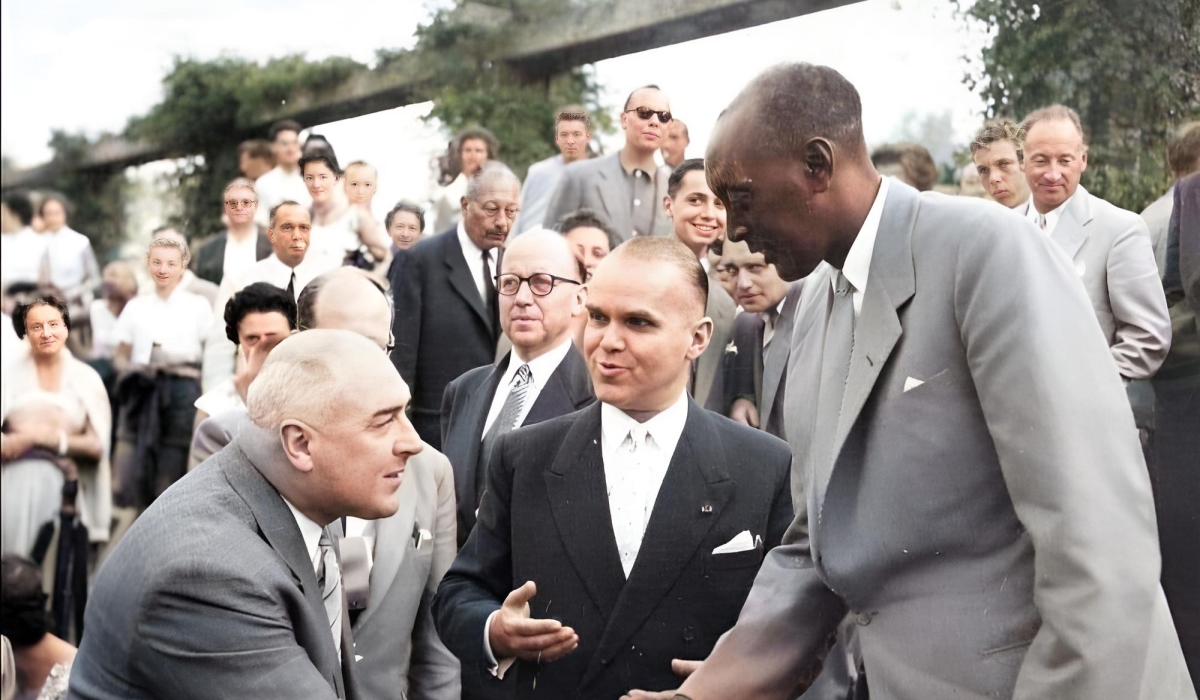 King Mutara III Rudahigwa died suddenly during a trip to Usumbura (now Bujumbura, Burundi) on July 24–25, 1959.