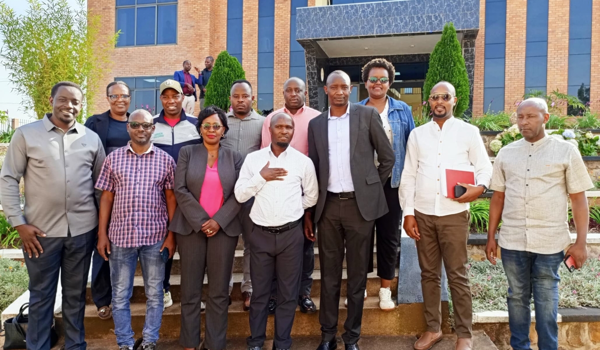 New Gicumbi FC president John Urayeneza(third right) poses for a photo with the new executive committee of the club-courtesy