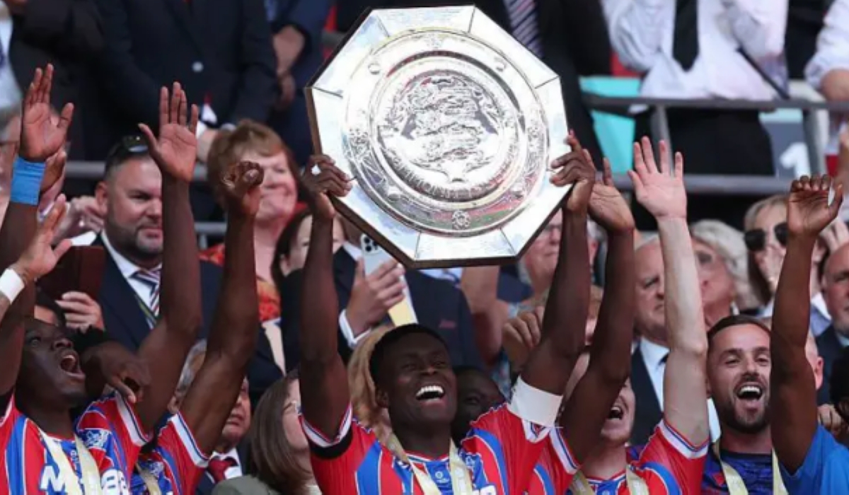 Crystal Palace celebrate winning the Community Shield for the first time