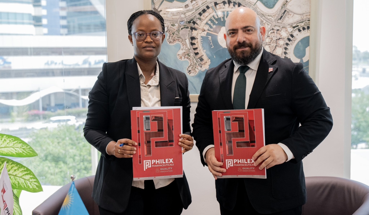 Rwanda Medical Supply Deputy CEO Diana Mutoni and  Waseem Hamad, CEO and Partner at Philex during the signing ceremony in Doha.
