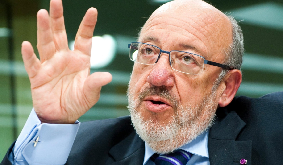 From February 15 to 22, 2003, Belgium organised the first dubbed La Semaine Africaine—“African Week” initiated by then–Foreign Minister Louis Michel