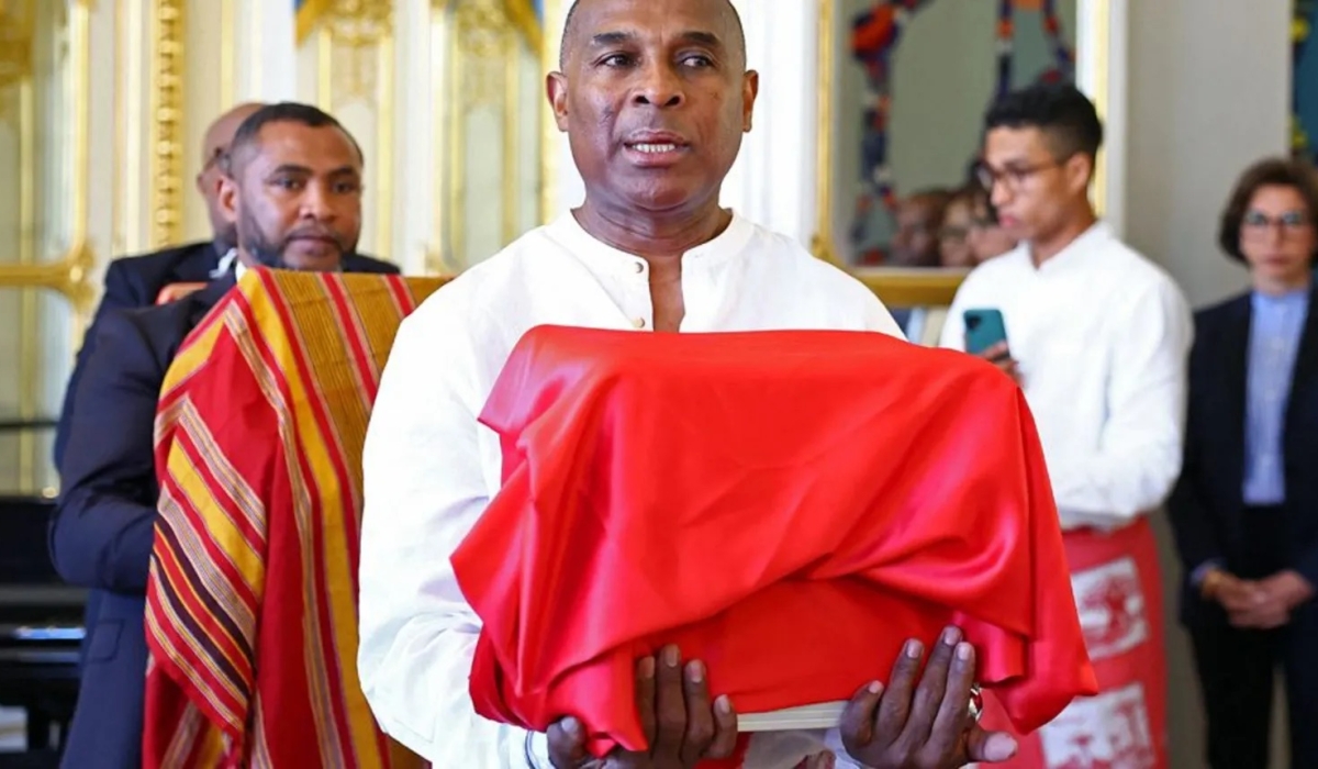 Descendants of King Toera have been pushing for France to return his skull, which was handed over at a ceremony at the French culture ministry.