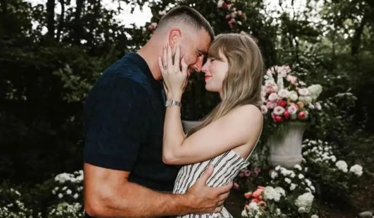 American pop star  Taylor Swift and Travis Kelce are engaged