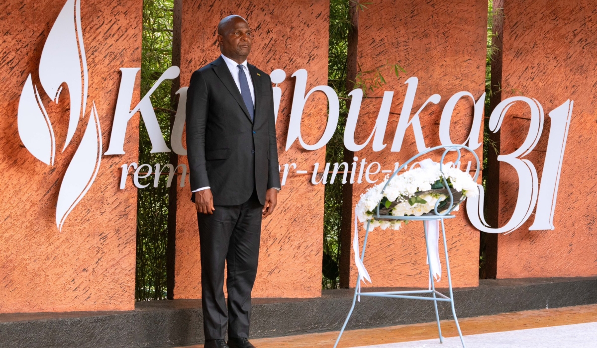 Daniel Francisco Chapo, President of Mozambique pays tribute to the victims of the Genocide against the Tutsi at Kigali Genocide Memorial on Wednesday, August 27. Courtesy