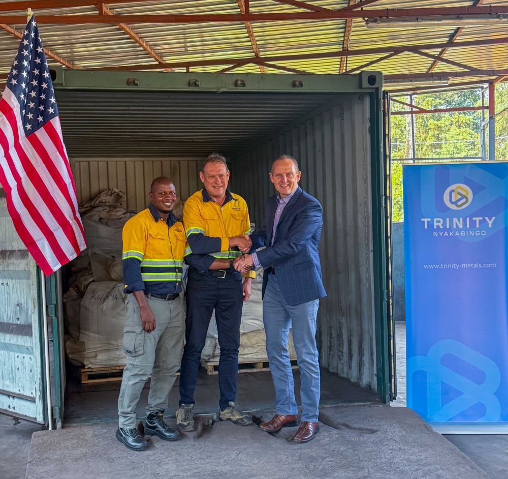 US ambassador to Rwanda Eric Kneedler (R) during his visit at mining site.  Rwandan tungsten producers have welcomed the United States government’s move to exempt key minerals, including tungsten, gold, graphite and uranium from global tariffs. Courtesy