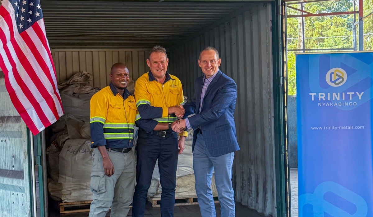 US ambassador to Rwanda Eric Kneedler (R) during his visit at mining site.  Rwandan tungsten producers have welcomed the United States government’s move to exempt key minerals, including tungsten, gold, graphite and uranium from global tariffs. Courtesy