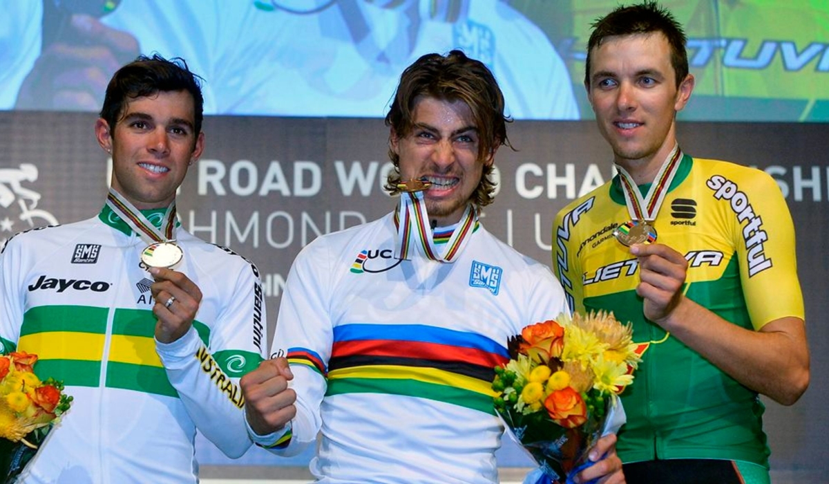 Slovak rider Peter Sagan (c) won his third world title in 2015 in Richmond, USA-File