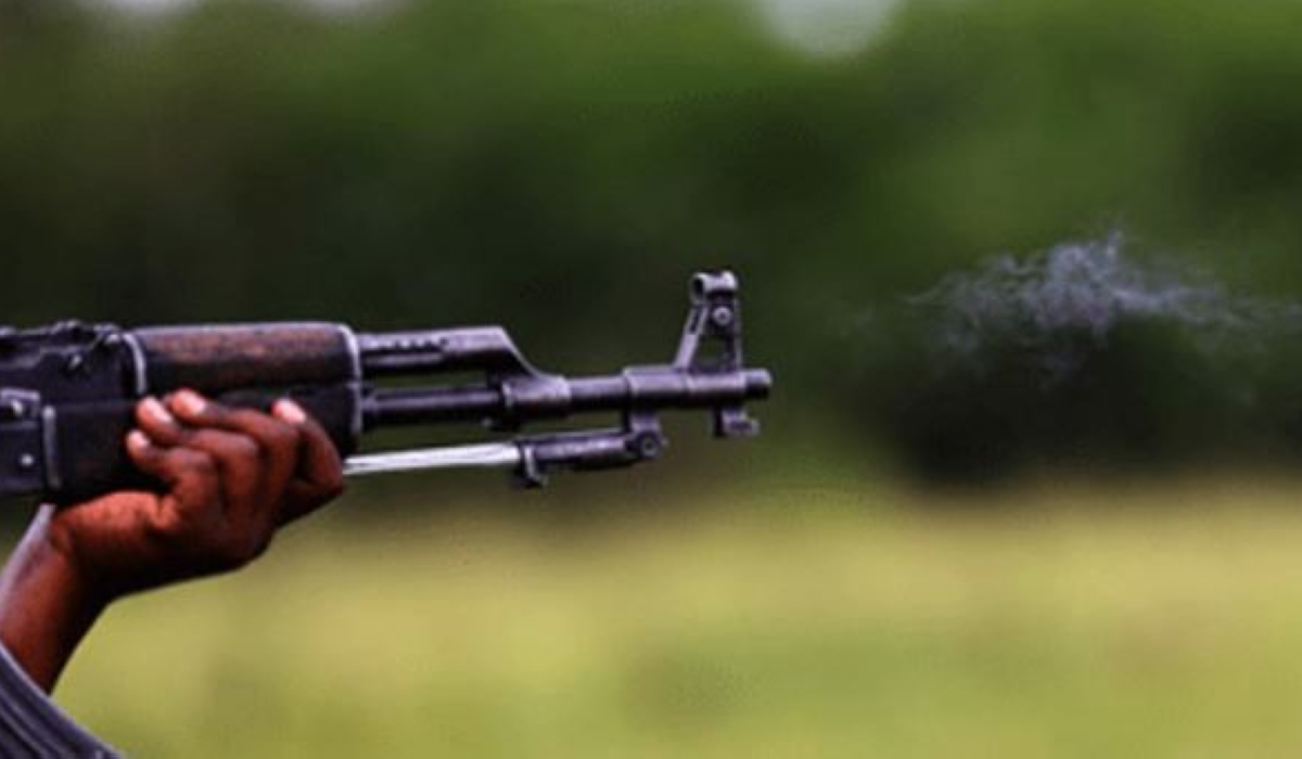 Rwanda National Police shot and killed three suspected criminals in Kamonyi District after they tried to attack officers.