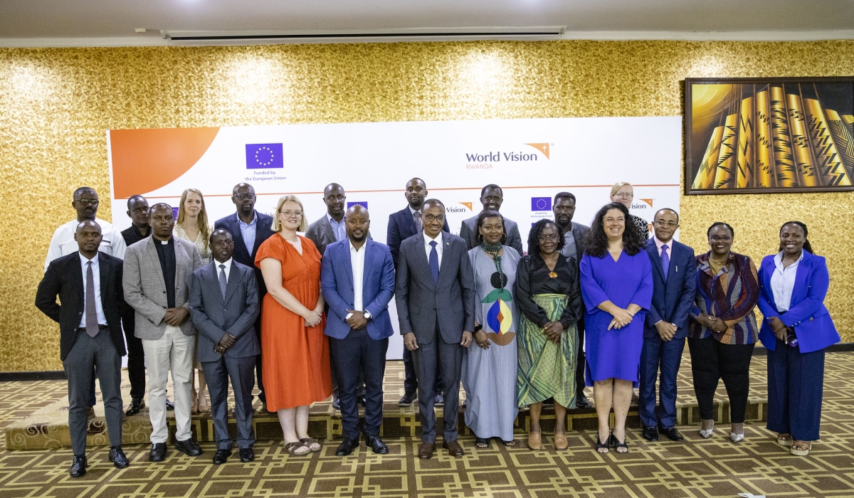 Officials and the participants gathered for a group photo during the launch of a three-year Dukore Twigire project in September. All Photos by Dan Gatsinzi 