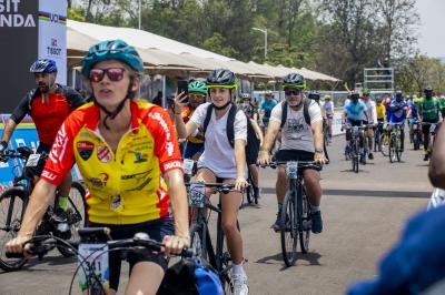 Participants ride their bicycles during Kigali 2025 Social Ride on Sunday, September 20. Participants took on a 15-kilometer course along the official road race route. Photo by Craish Bahizi