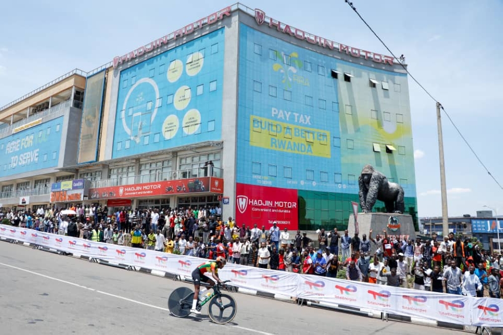 Thousands of cycling fans turned up for the UCI Road World Championships in Kigali on Sunday, September 21. Photos by Dan Gatsinzi