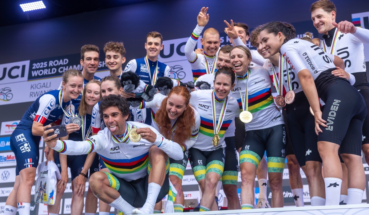 Team Australia, France and Switzerland pose for a selfie after Australia retained their Mixed Relay TTT world title at the UCI Road World Championships in Kigali on Wednesday, September 24. The Australians covered the 41.8km course in 54:30.47, finishing five seconds ahead of France, with Switzerland third at 18 seconds behind. Photos by Olivier Mugwiza and Dan Gatsinzi