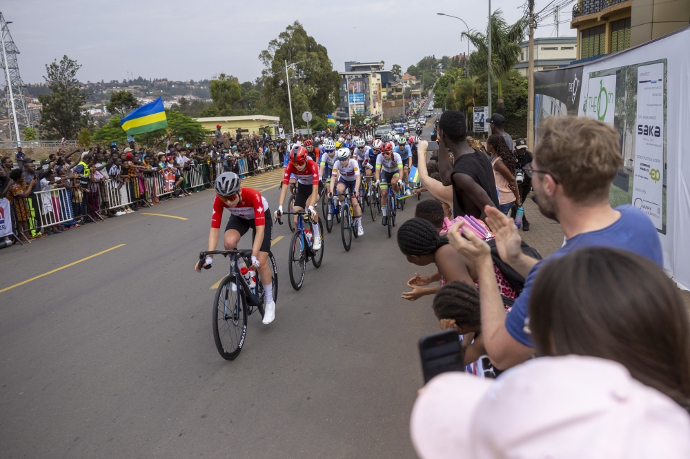 Riders in peloton at Nyarutarama in Gasabo