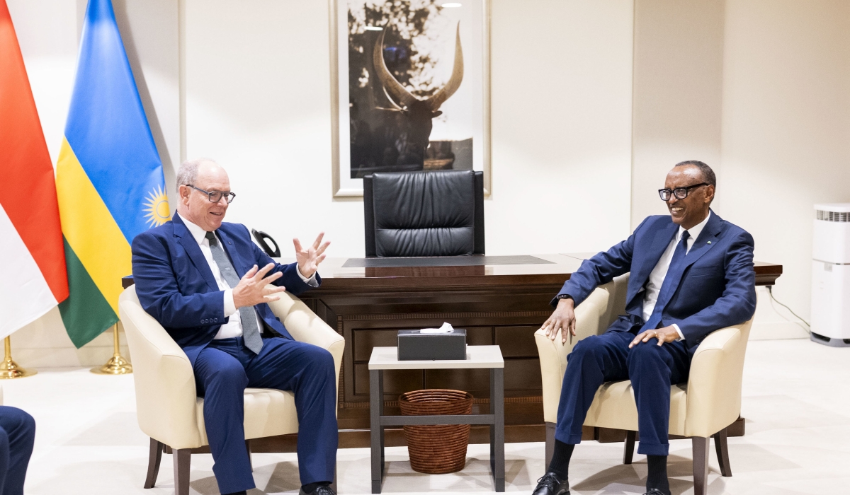 President Paul Kagame meets with Prince Albert II, the Monaco royal, on the sidelines of UCI Gala Dinner in Kigali on Saturday, September 27. Photo by Village Urugwiro