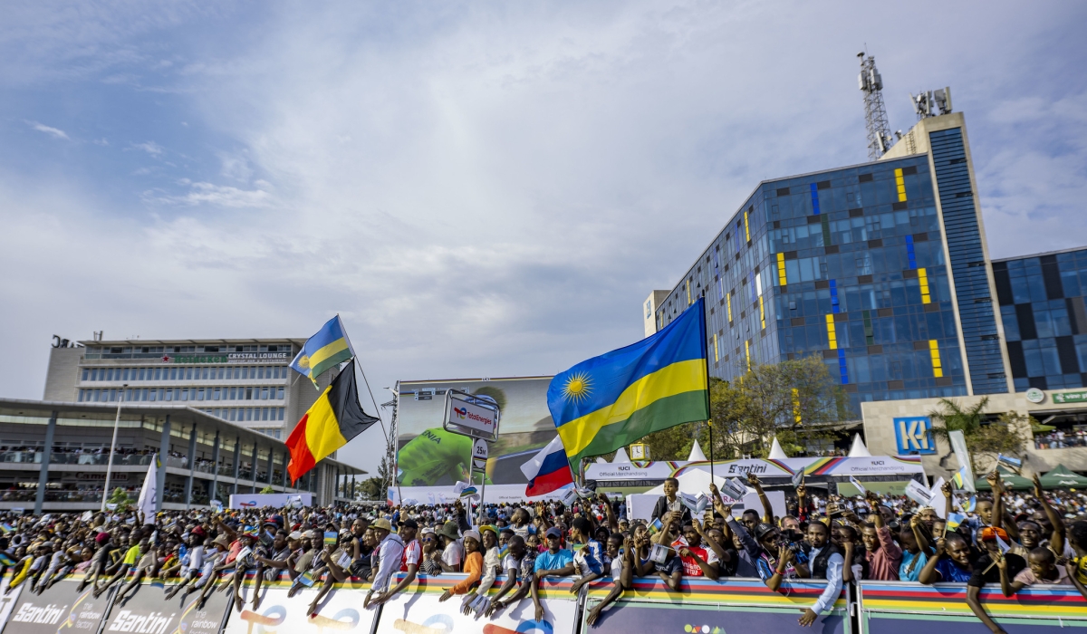 Thousands of Rwandans lined the routes from Mur de Kigali to Nyabugogo, turning the race into a festival of music, drumming, and spontaneous dance.