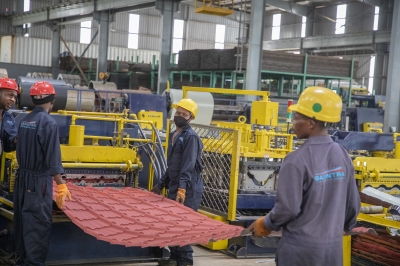 Workers on duty at Safintra at Kigali Special Economic Zone. Craish BAHIZI