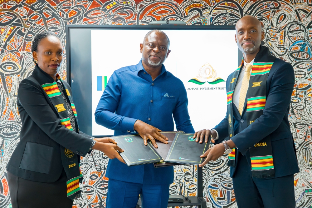 (L-R) Rwanda Mines, Petroleum and Gas Board (RMB) CEO Alice Uwase, and Oheneba Yaw Otchrere, Chairman of the Ashanti Investment Trust and Rwanda Development Board (RDB) CEO Jean-Guy Afrika during the signing ceremony on Thursday, October 9. Courtesy
