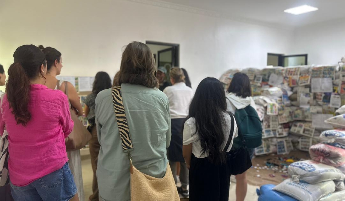 Various art enthusiasts visit King Ngabo&#039;s art exhibition which has been going on since October 8-courtesy photos