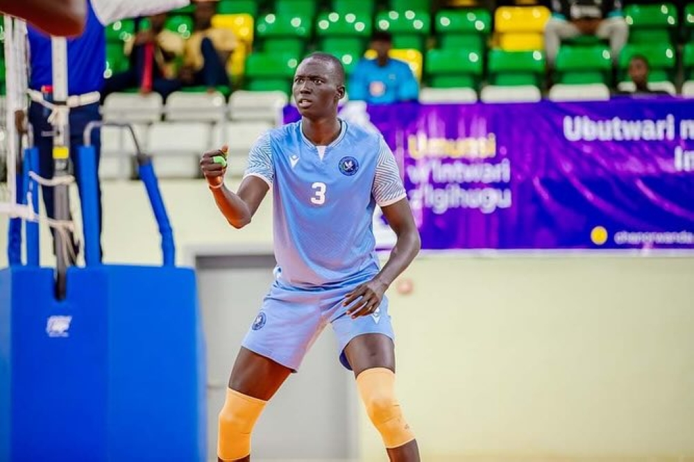 South Sudanese opposite attacker James Nhial Achille has signed a one-year contract with EAUR VC