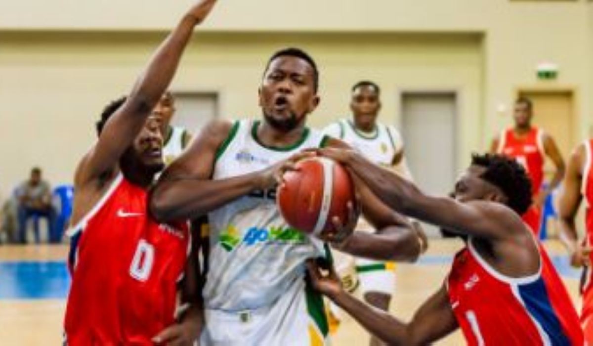 Players during the game. FERWABA has an opportunity to take a visionary leadership role by designing a salary cap system suited to Rwanda’s unique basketball landscape.