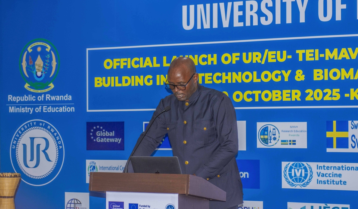 Didas Kayihura Muganga, UR Vice-Chancellor speaks at the meeting in Kigali. Courtesy