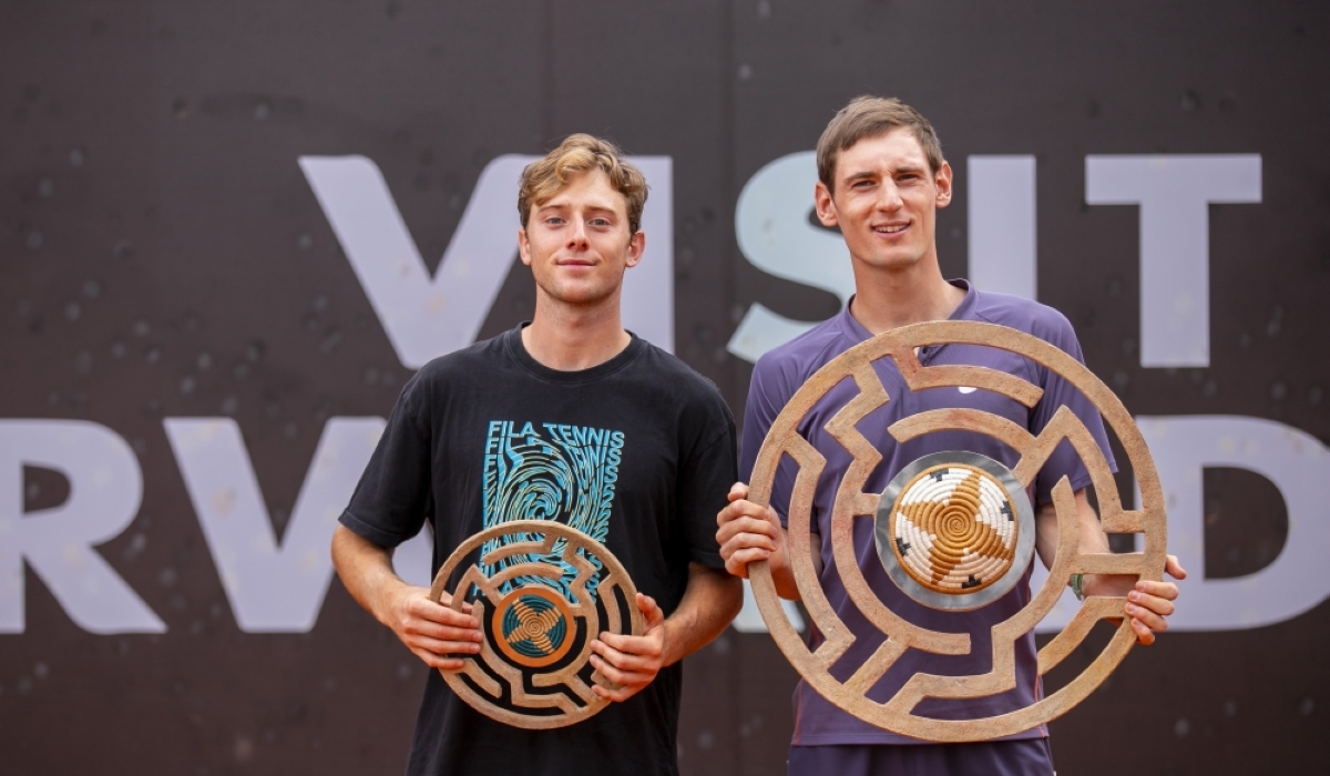 Frenchman Valentin Royer (R)won back-to-back ATP Challenger 75 and 100 in Kigali in 2025-File