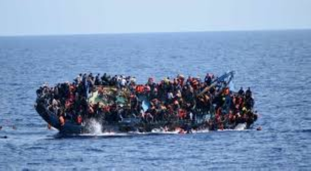 At least 40 African migrants die as boat sinks off Tunisia