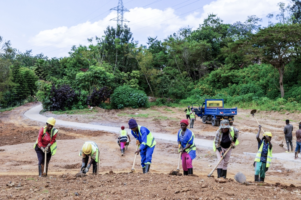 To encourage active lifestyles within green spaces, several sports facilities are being added. The rehabilitation of these degraded wetlands could directly and indirectly benefit 220,500 people. Courtesy