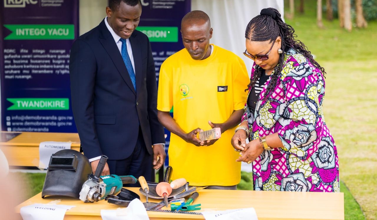 Minister Habimana presided over the official discharge and reintegration of 143 former members of FDLR and affiliated armed groups based eastern DR Congo held at Mutobo Demobilisation Centre on October 30.
