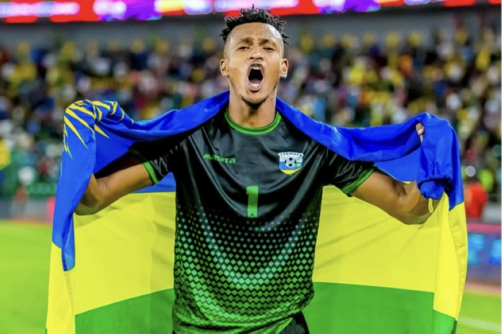 Amavubi shot stopper Fiacre Ntwari is expected to be out for two months after undergoing successful surgery on his shoulder.