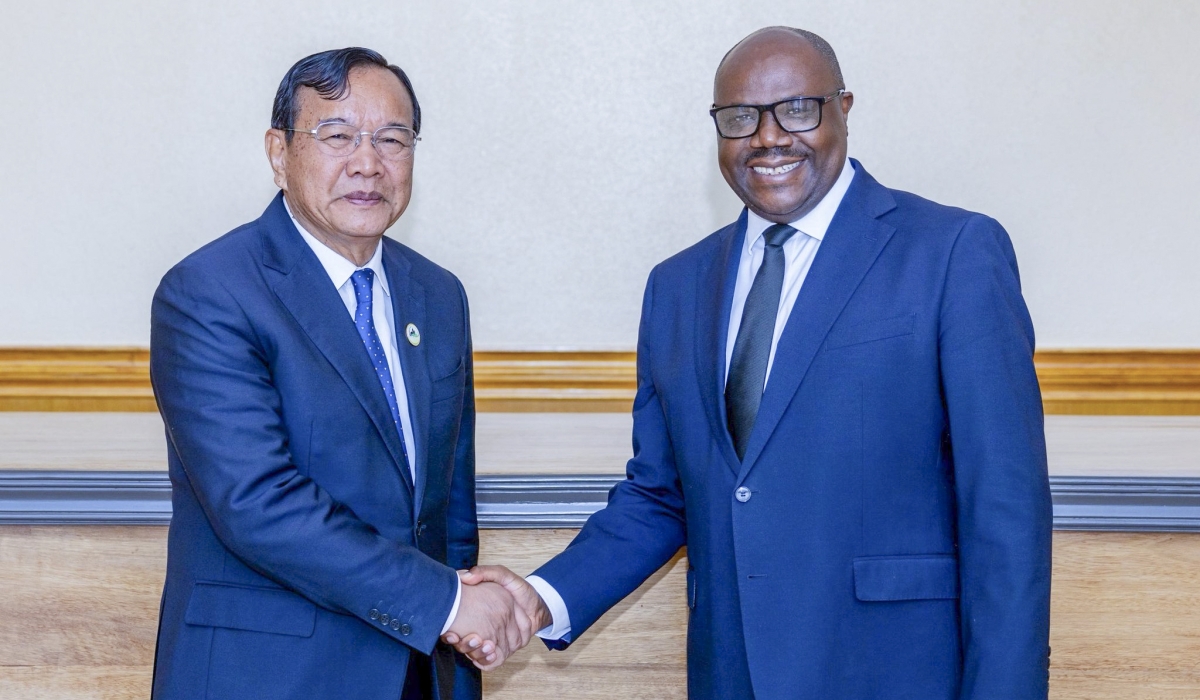 Prime Minister Justin Nsengiyumva meets with PRAK Sokhonn, Deputy Prime Minister and Minister of Foreign Affairs and International Cooperation of Cambodia in Kigali on November 18. Courtesy.