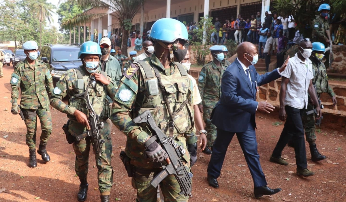 A file photo of Rwandan peacekeepers escort Central African Republic President Faustin-Archange Touadéra during the country’s general elections on December 27, 2020.