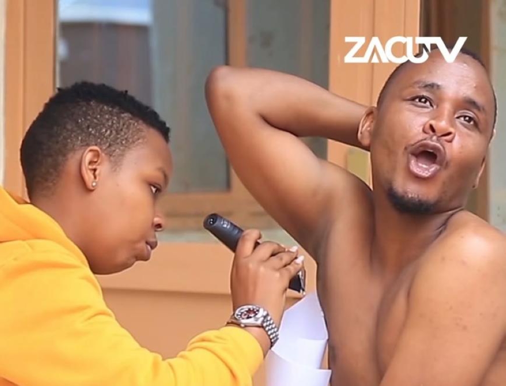 Kecapu (L) and Bamenya (R), here starring in Bamenya Series, will Saturday, November 29, receive cars after collecting highest public votes for best People&#039;s Choice award-courtesy