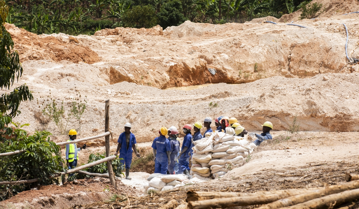 Workers on duty at DUMAC Mining Site in Rwamagana District on March 5. Rwanda’s mining sector currently employs 92,000 people, reflecting strong collaboration between the government, sector professionals, investors, and development partners, according to Prime Minister Justin Nsengiyumva. File