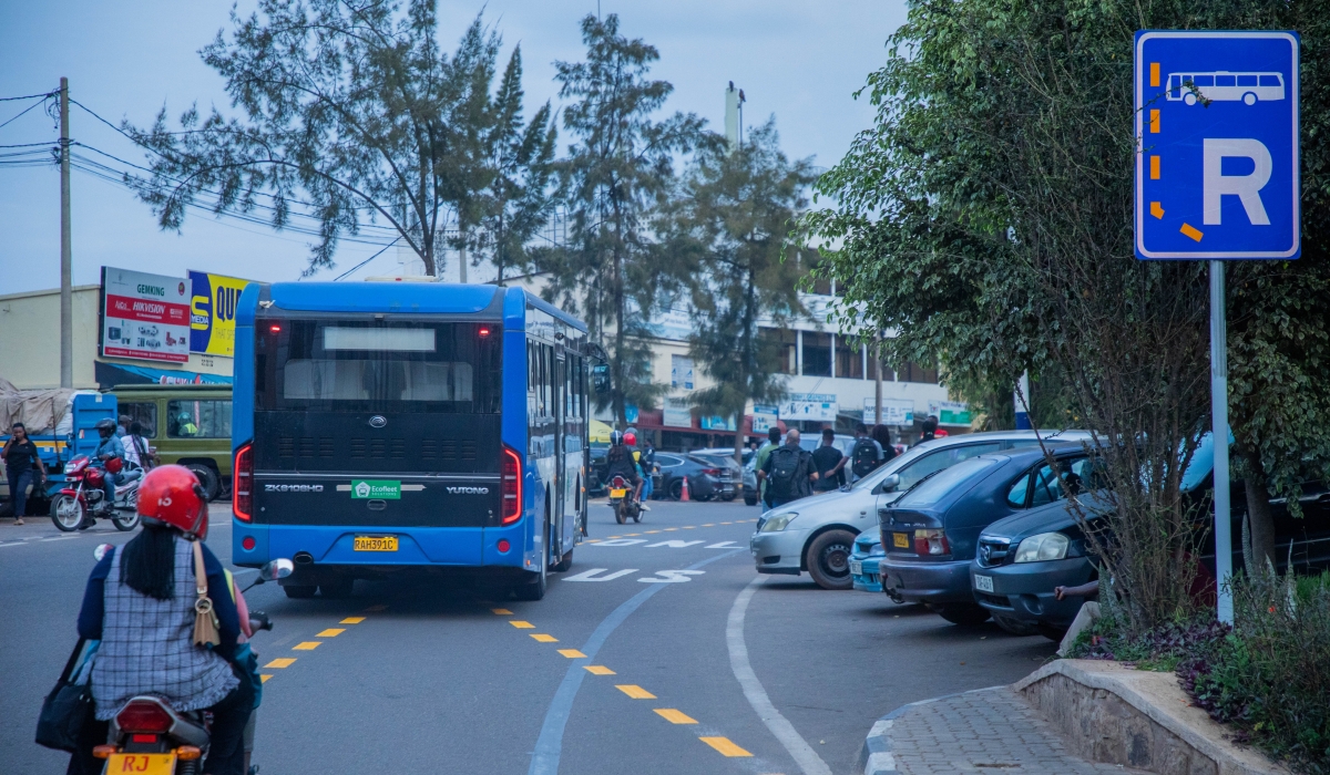 A bus leaving the Downtown Bus Park on December 2. New road signs marking bus-only lanes have been installed along the route to guide drivers and support the enforcement of Kigali’s updated public transport rules.