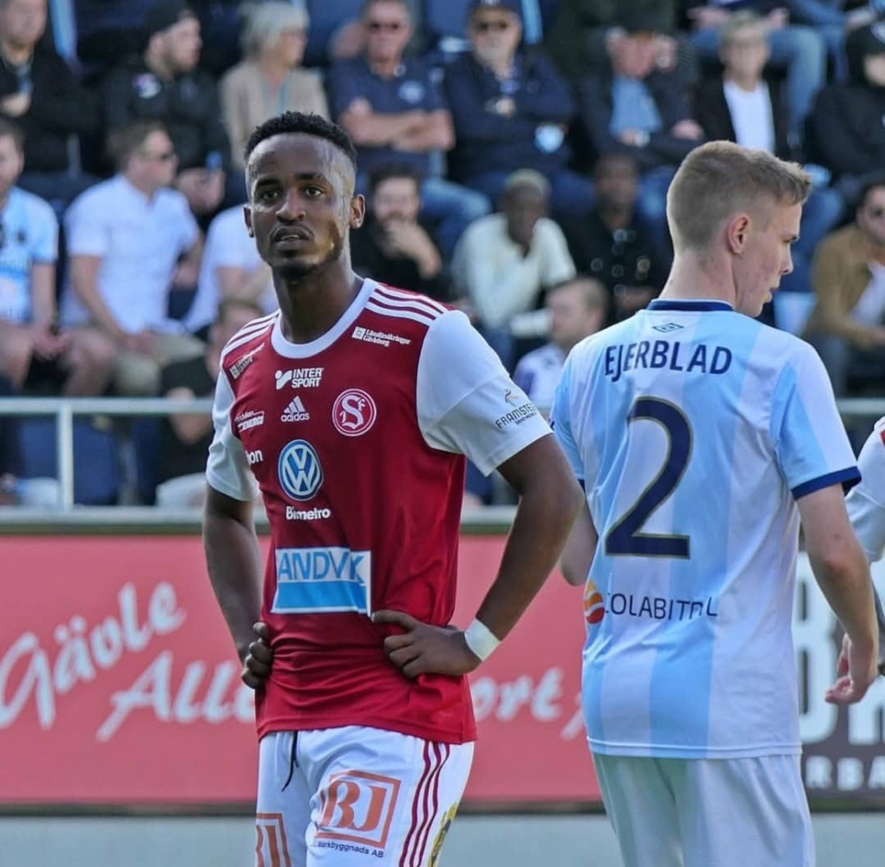 Yannick Mukunzi (L) has left Sandviken IF after six years. Photo courtesy