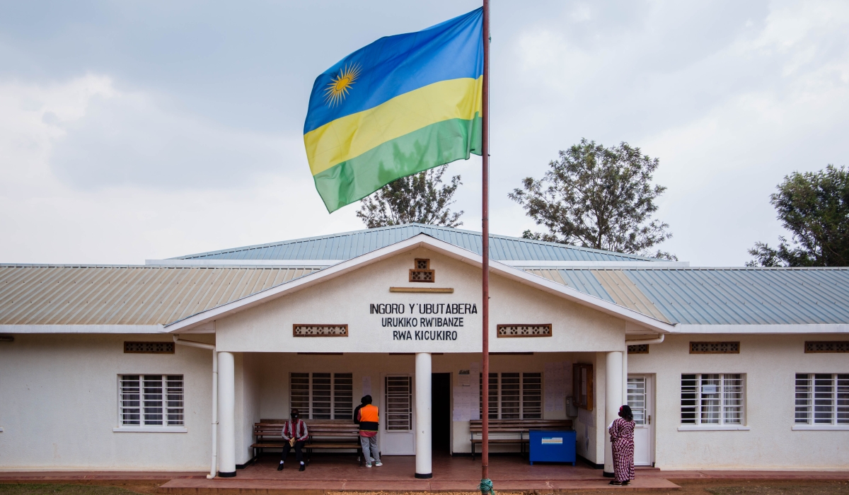 Kicukiro Primary Court has begun hearings in a case involving five suspects accused of leaking and circulating a sex tape. The first session on December 4 featured two suspects: Patrick Ishimwe (Pazzo Man) and John Kalisa (Kjohn). File