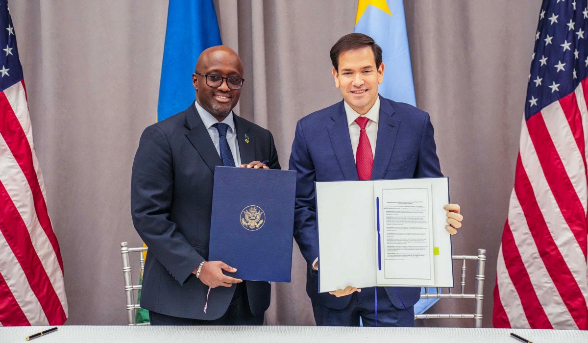 Foreign affairs minister Olivier Nduhungirehe and US Secretary of State Marco Rubio pose for a photo after signing a bilateral economic agreement between Rwanda and the US. 