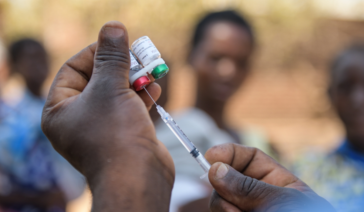 Rwanda has begun discussions on introducing a malaria vaccine into its national immunisation programme.