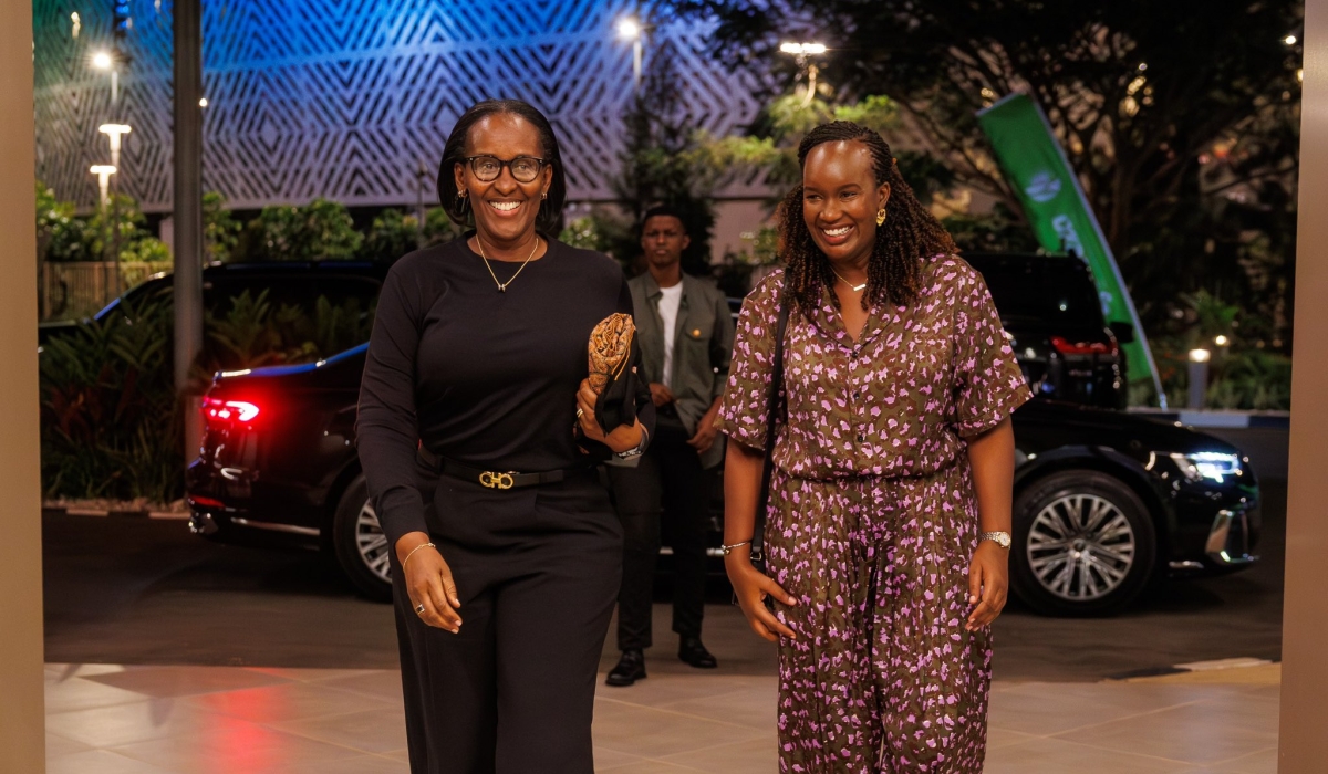 The First Lady joined thousands of fans at BK Arena to watch the award-winning singer perform live in Kigali.