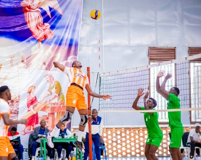 Gisagara VC concluded the first phase of the national volleyball league with a win over Kirehe VC in straight sets on Saturday at Ste Famille Gymnasium. Photos courtesy 